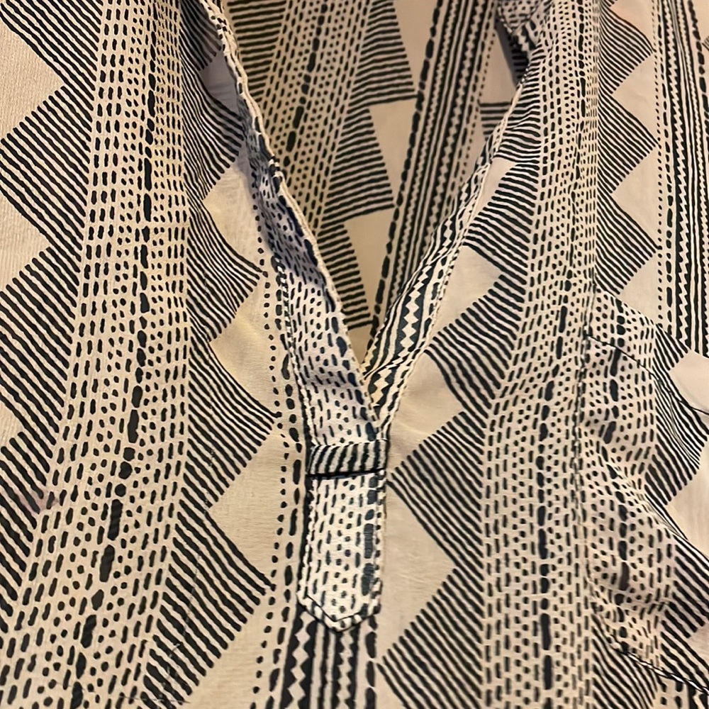 Aztec Print Top - Picture 5 of 8